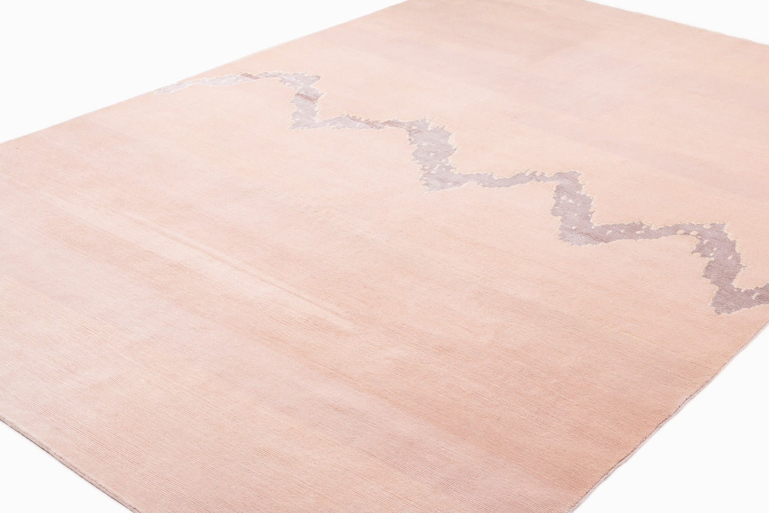 Juliette West | 7'6" (W) x 10'10" (L)