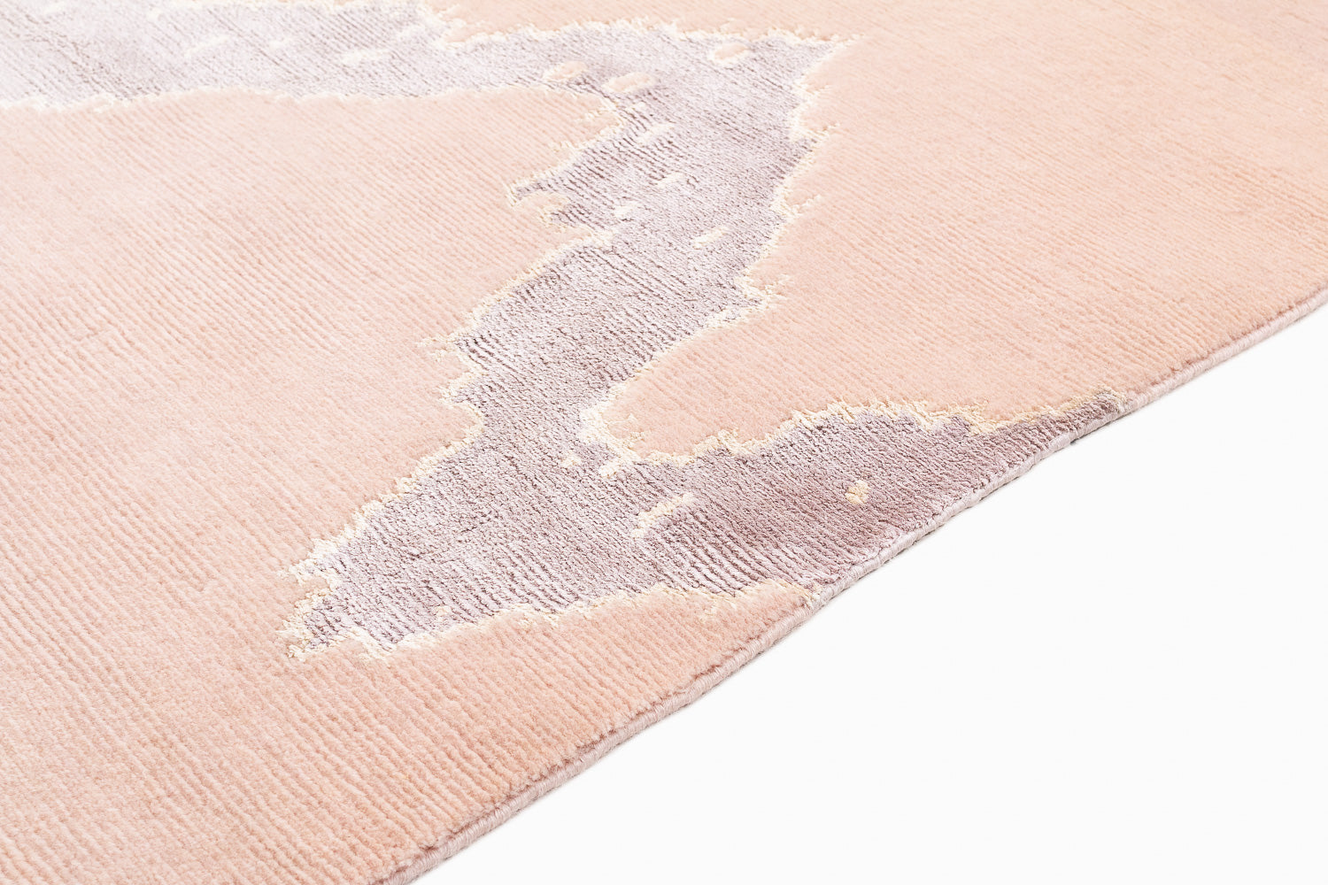 Juliette West | 7'6" (W) x 10'10" (L)