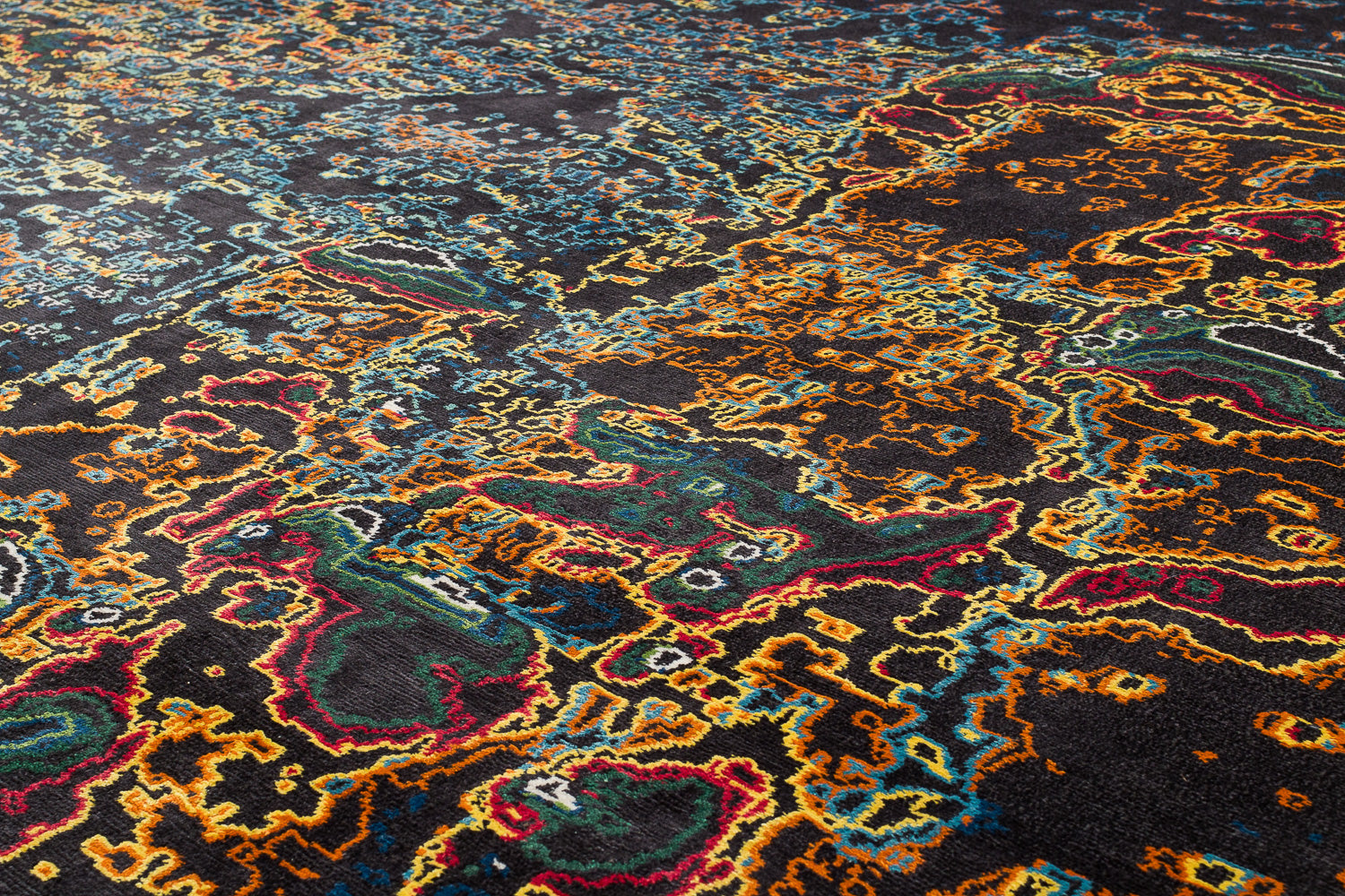 New World Runner | 8’ (W) x 20’ (L)