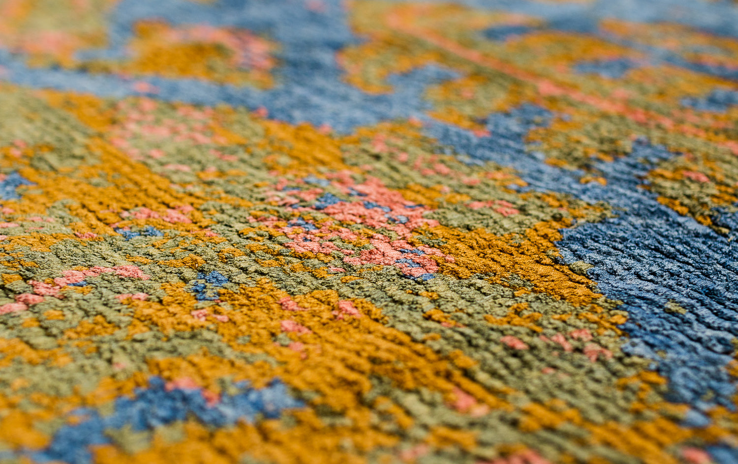 Oushak Neonage | 11' (W) x 13' (L)