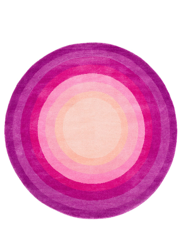 Lucy Bullseye | 4' (W) x 4' (L)