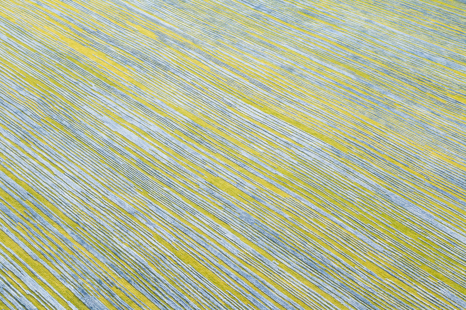 Monterey | 9' (W) x 12'3" (L)