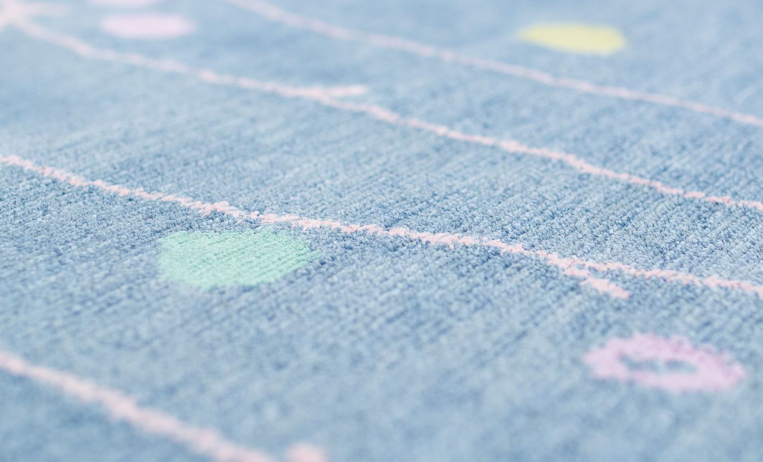 Japanese Vine Dark Indigo | 10' (W) x 14' (L)