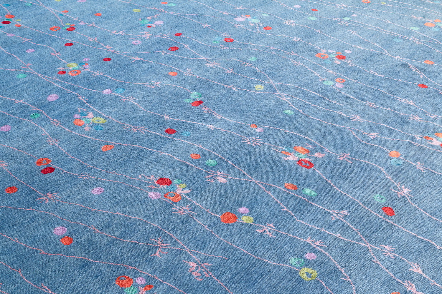 Japanese Vine Dark Indigo | 10' (W) x 14' (L)