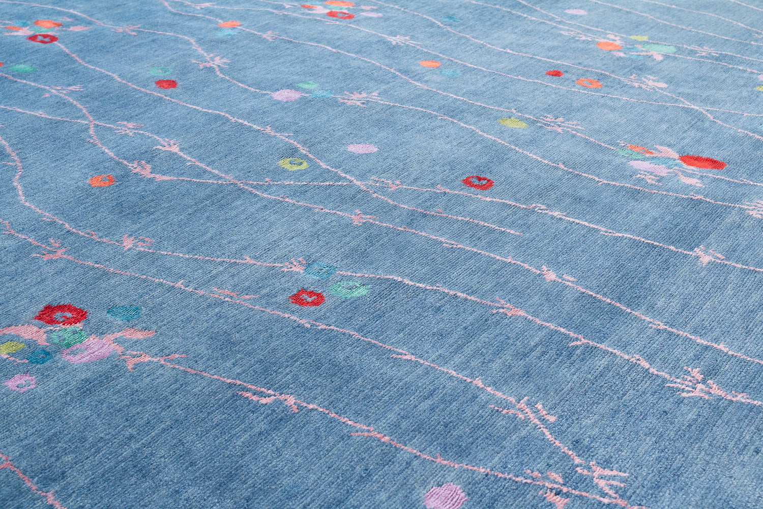 Japanese Vine Dark Indigo | 10' (W) x 14' (L)