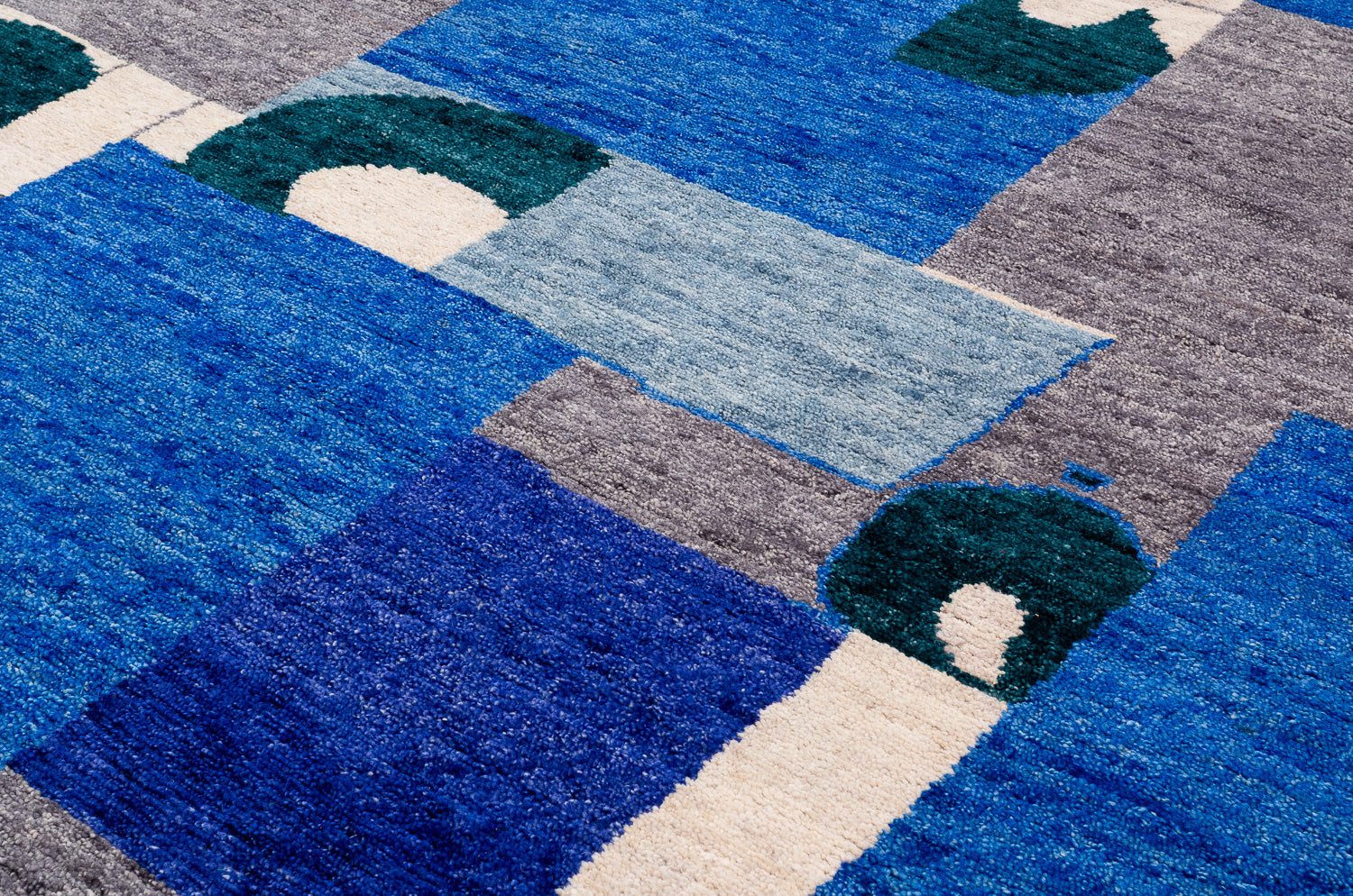 Mati | 5' (W) x 8' (L)