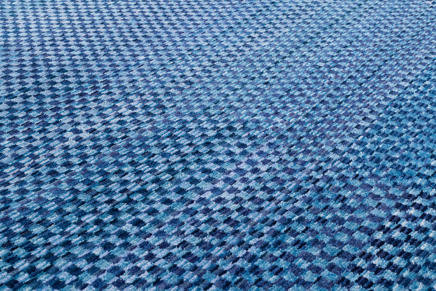 Checkerboard | 9'1 (W) x 12'1" (L)
