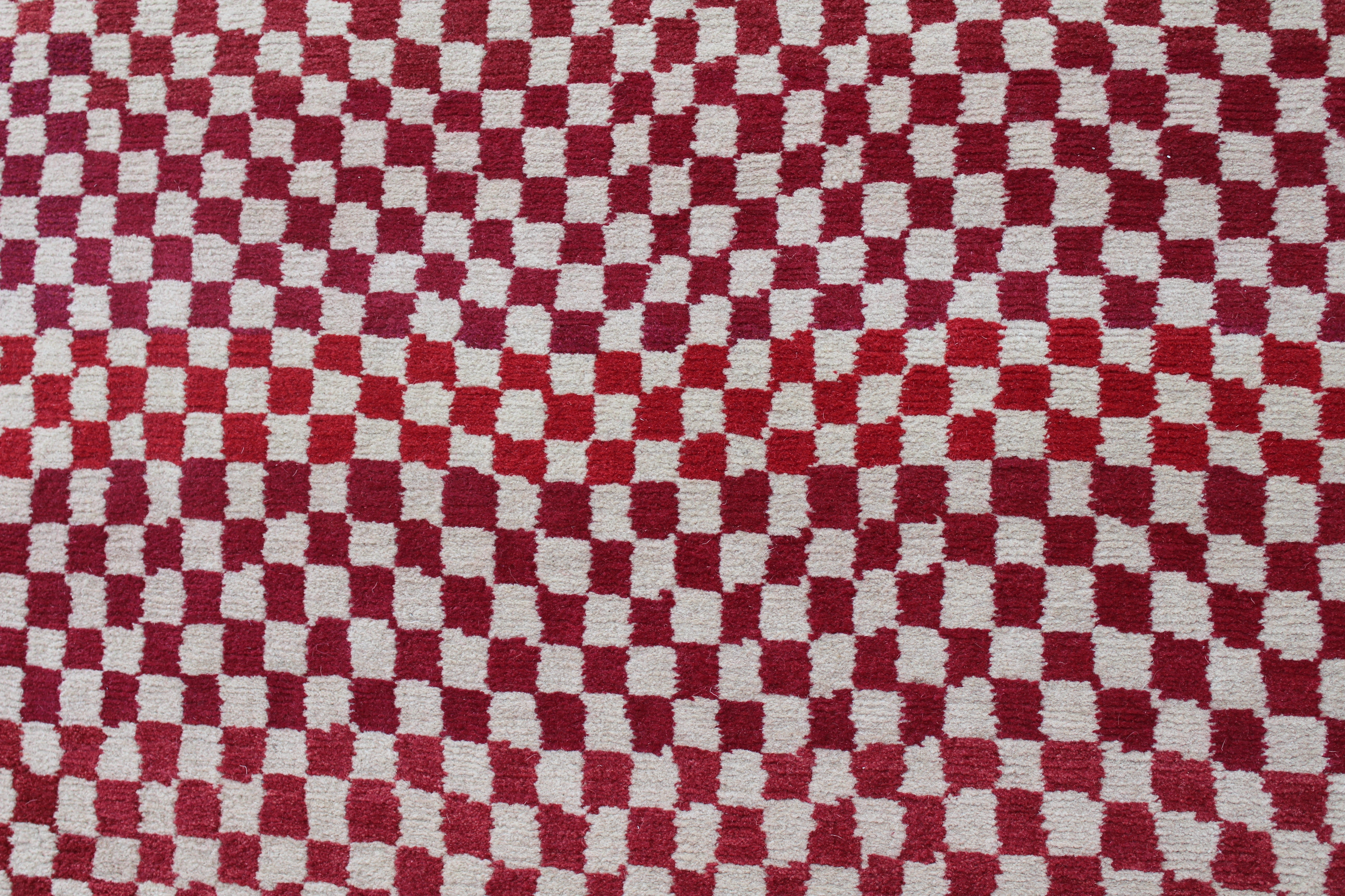 Red Checkerboard | 9' (W) x 12' (L)