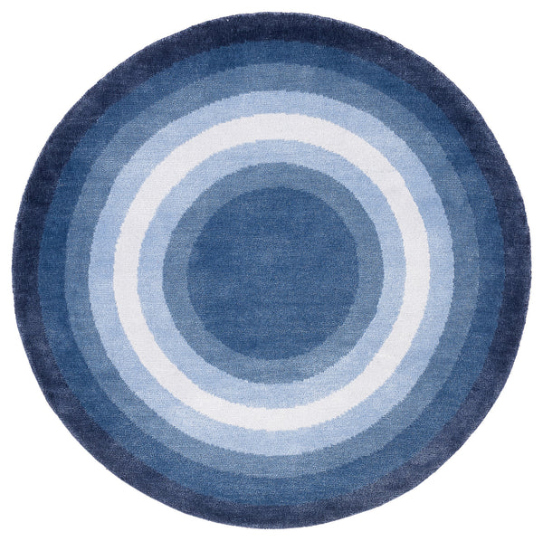 John Bullseye | 3' (W) x 3' (L)