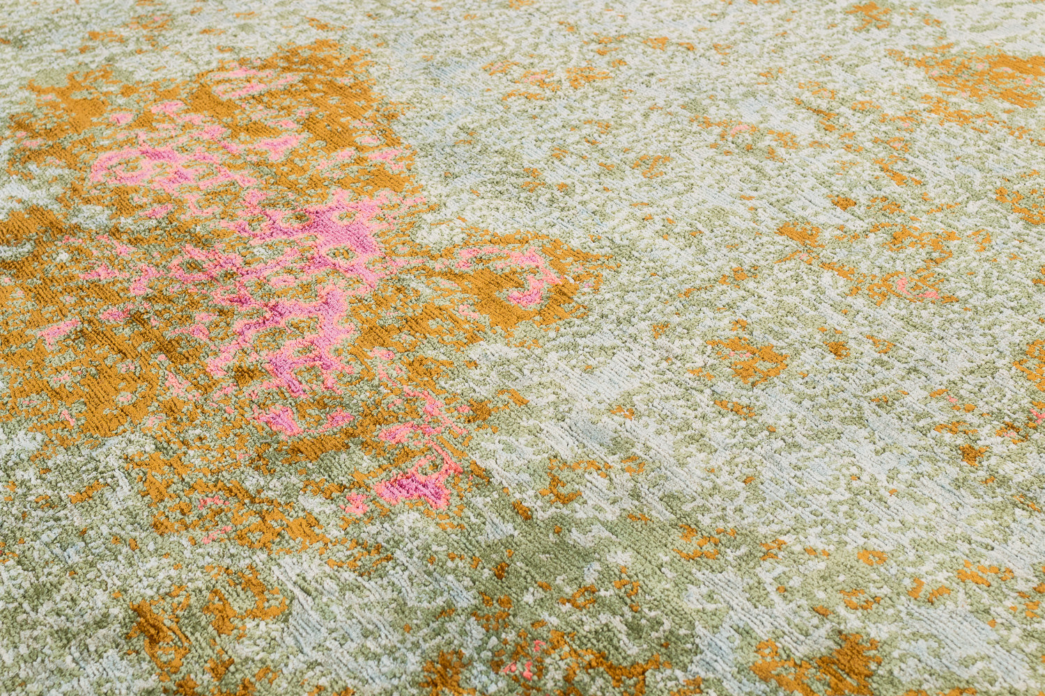 Suzu Moss
