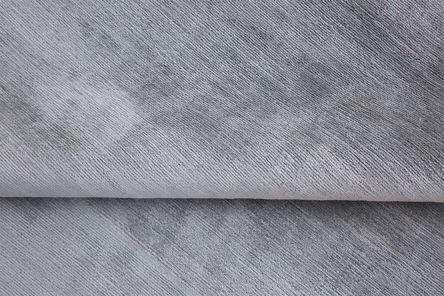 Extra Fine Solid Silk | 10' (W) x 14' (L)