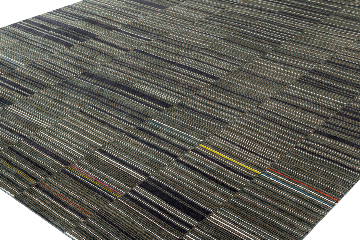 Patan Moss | 10'2" (W) x 14'3" (L)