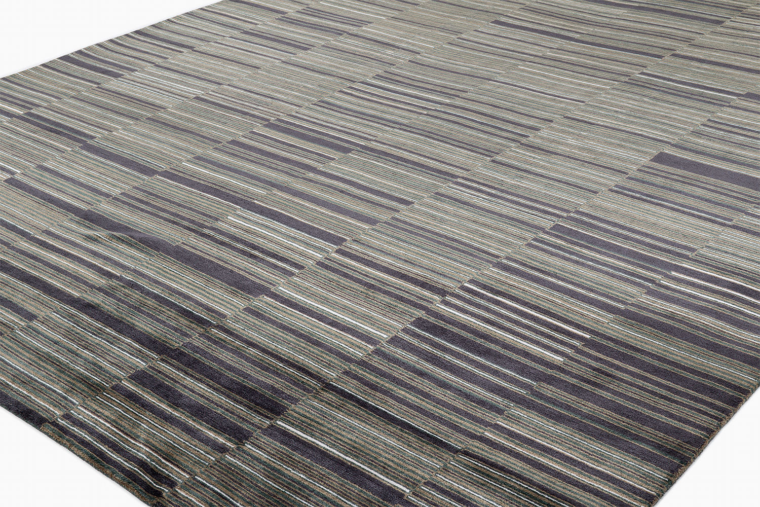 Patan Moss | 10'2" (W) x 14'3" (L)