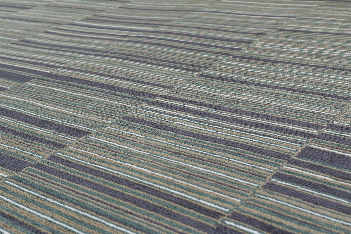 Patan Moss | 10'2" (W) x 14'3" (L)