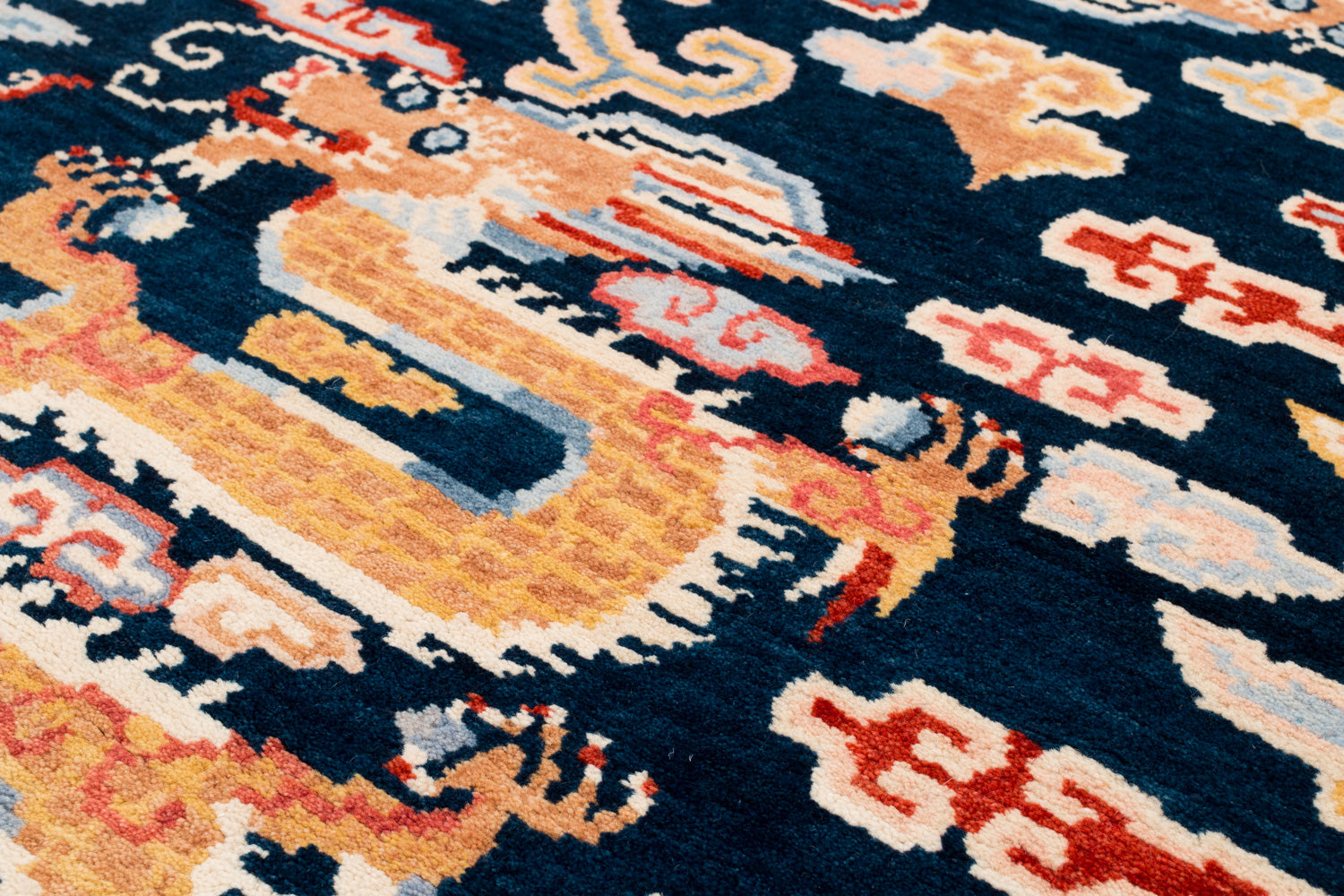 Fire Dragon | 3' (W) x 6' (L)