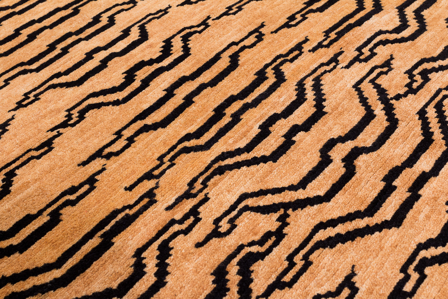 Tiger Lhasa | 3' (W) x 5'11" (L)
