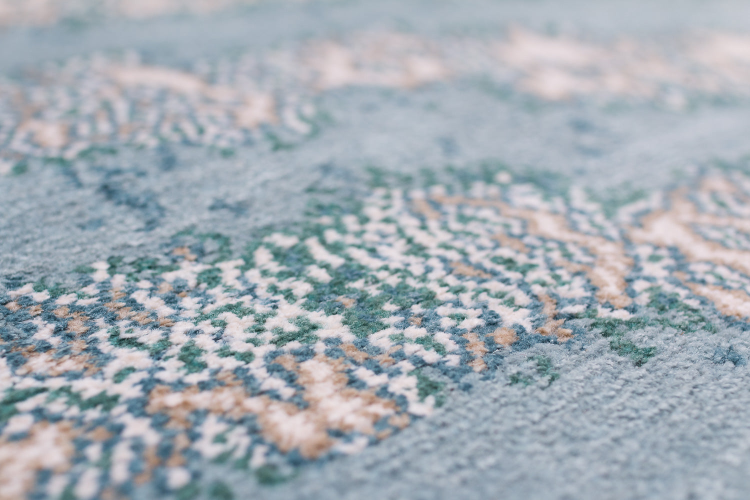 Fishskin Blue | 3' (W) x 6' (L)