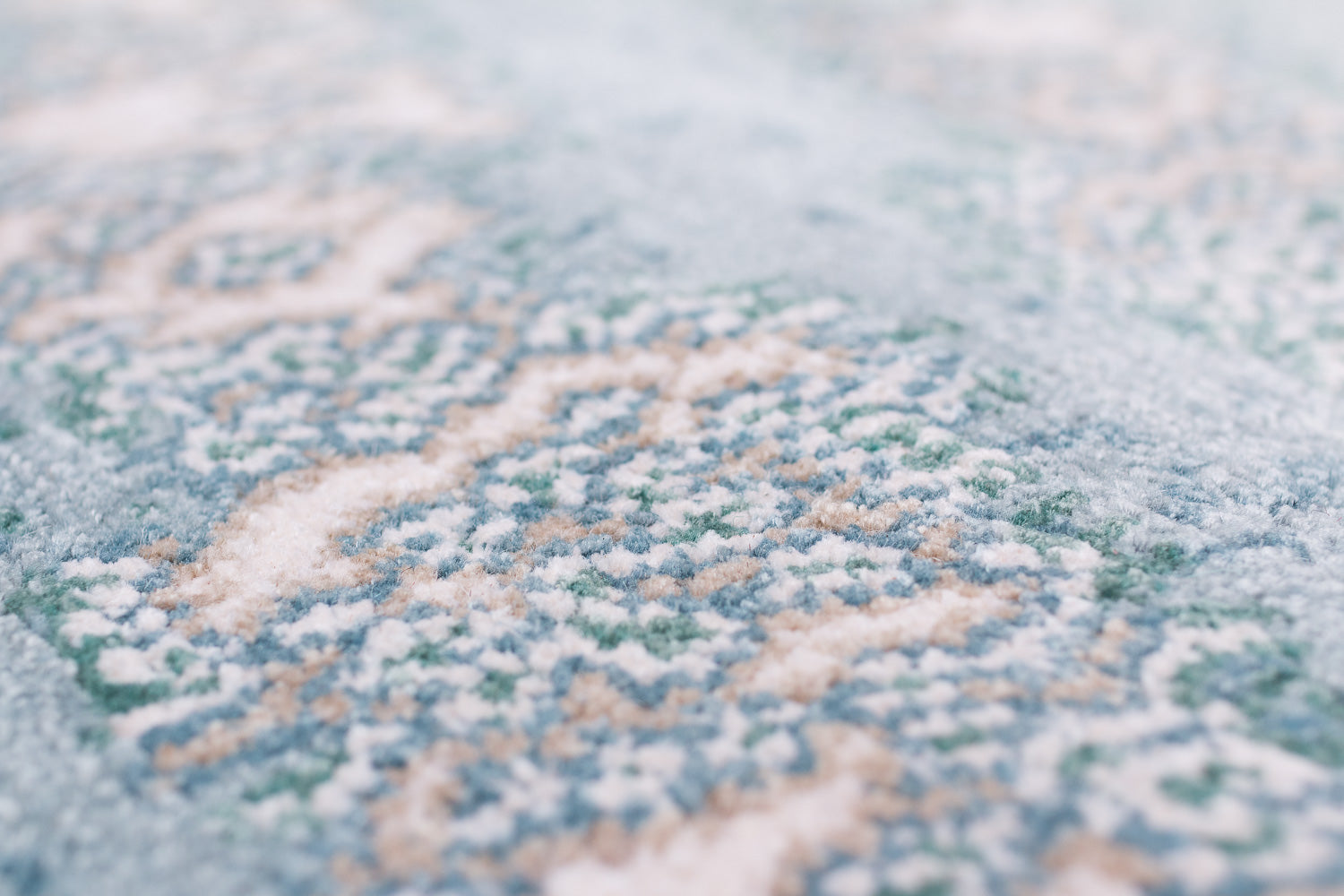 Fishskin Blue | 3' (W) x 6' (L)