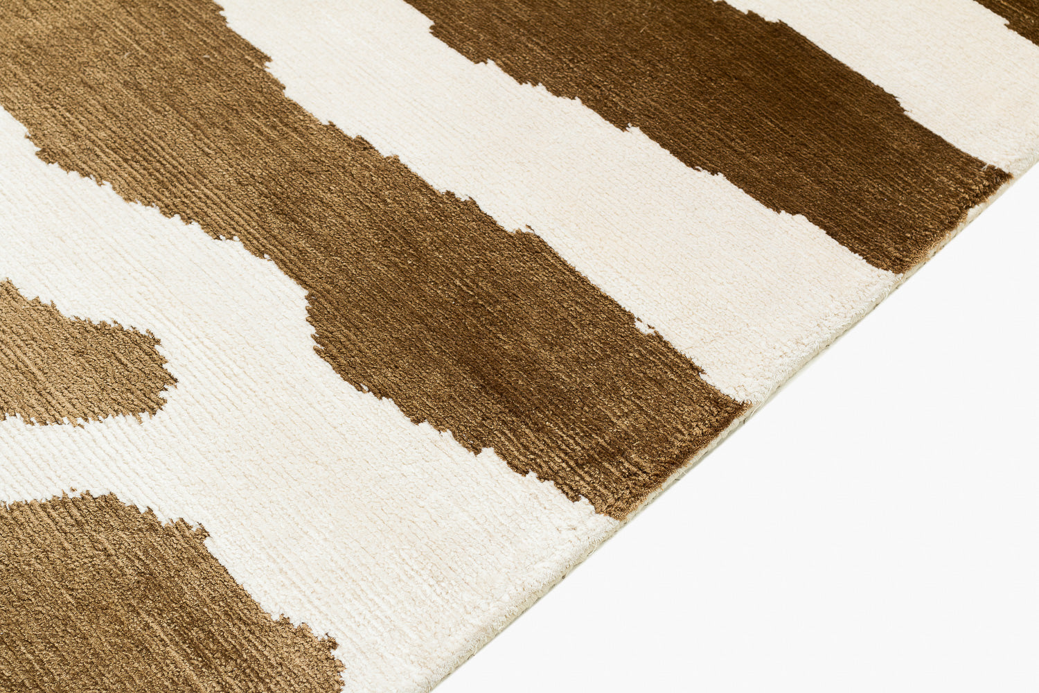 Zebra Bronze | 3' (W) x 6' (L)