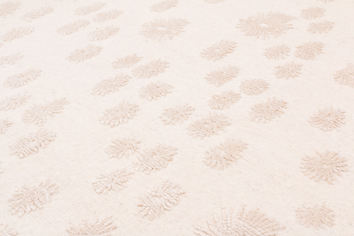 Japanese Asterisk High/Low | 5'2" (W) x 7' (L)