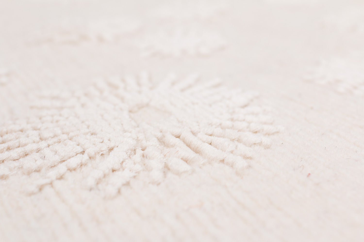 Japanese Asterisk High/Low | 5'2" (W) x 7' (L)