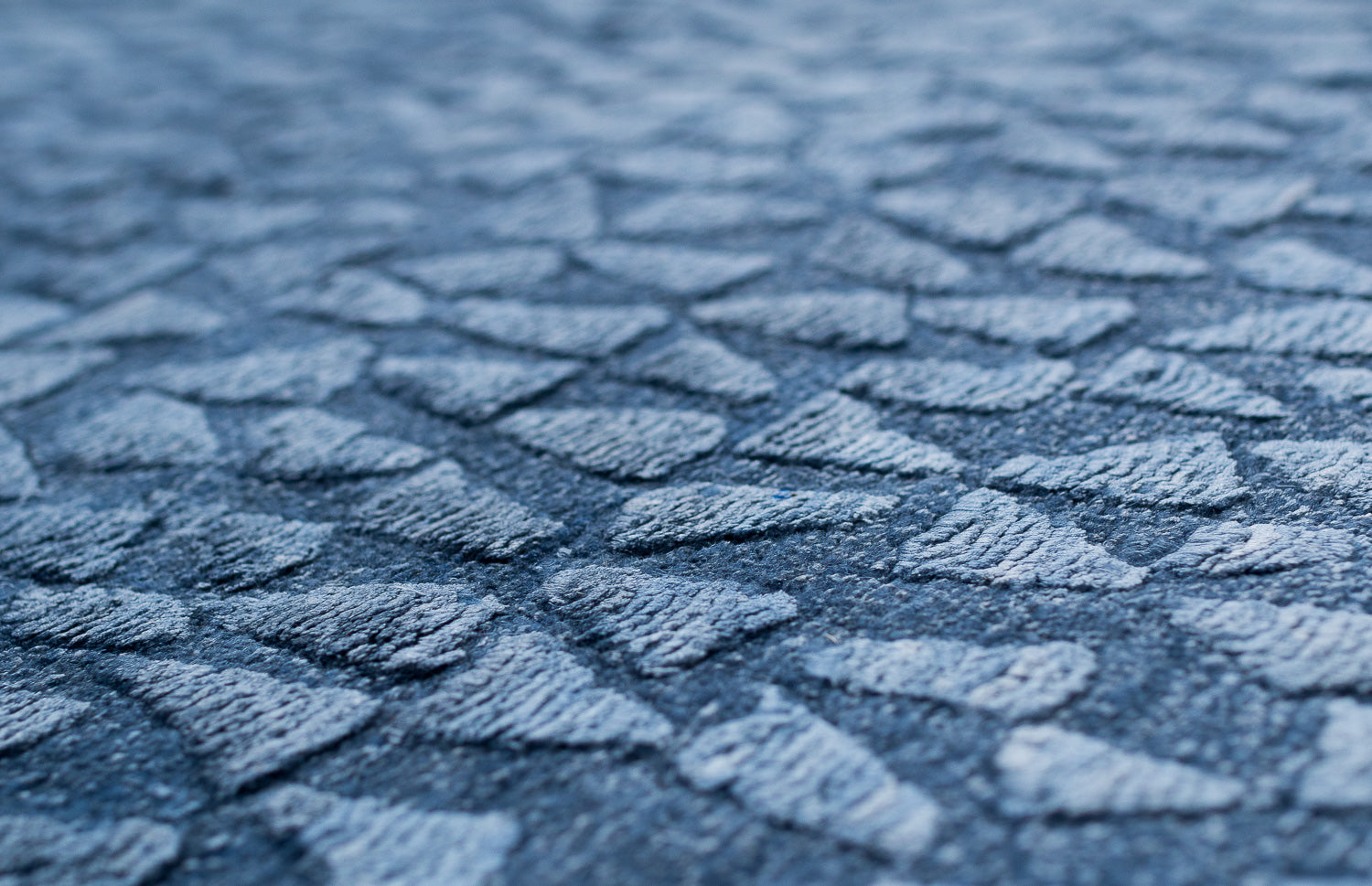 Dancing Triangles Blue | 9' (W) x 12' (L)