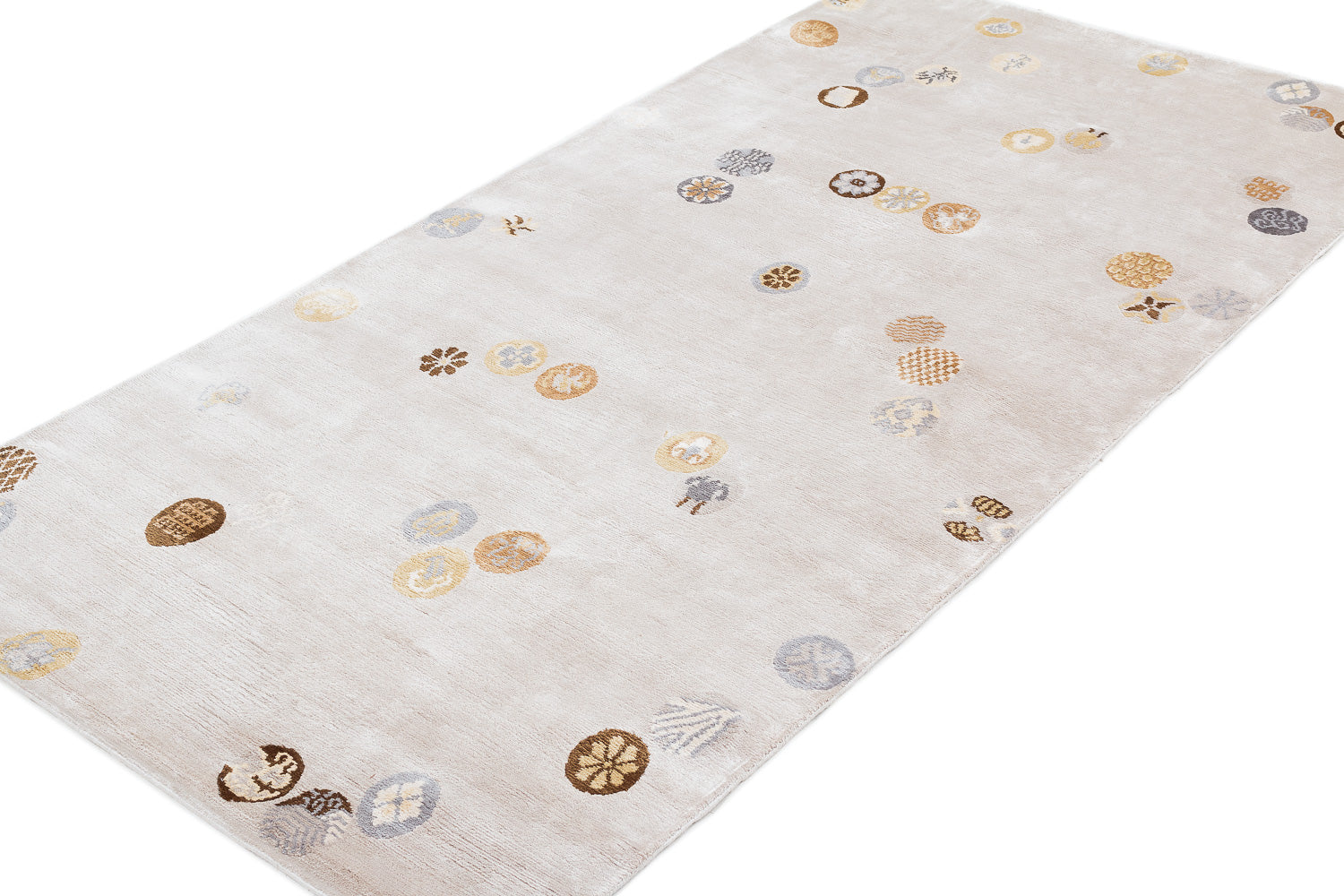 Tang Chung Silver | 3' (W) x 6' (L)