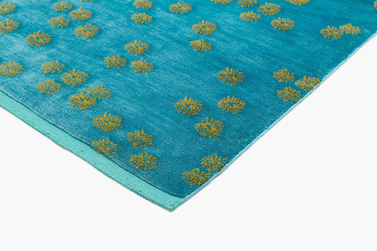 Japanese Asterisk | 6’ (W) x 9’11” (L)