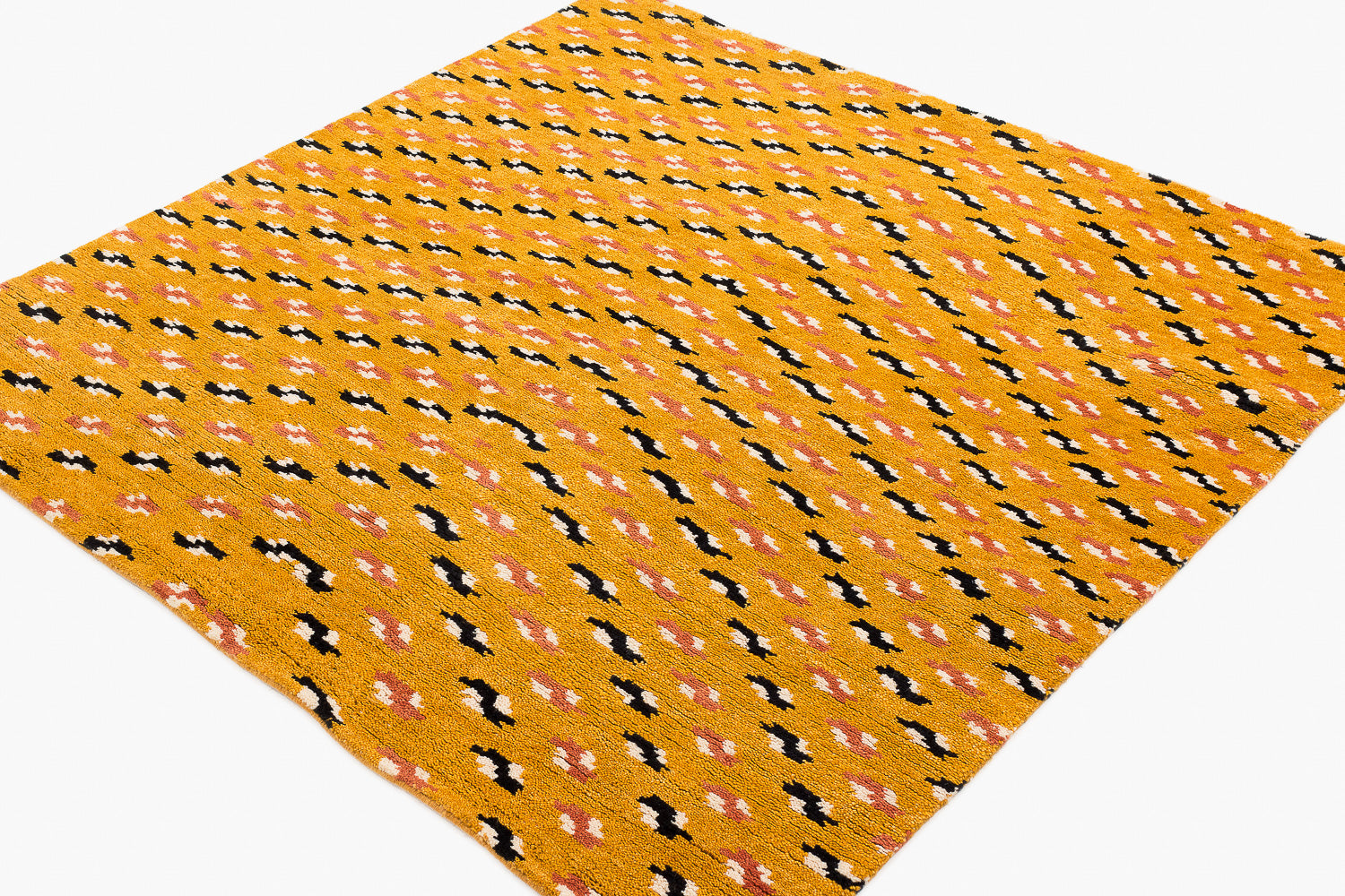 Tiger Wangden Weave | 5'0" (W) × 4’9” (L)