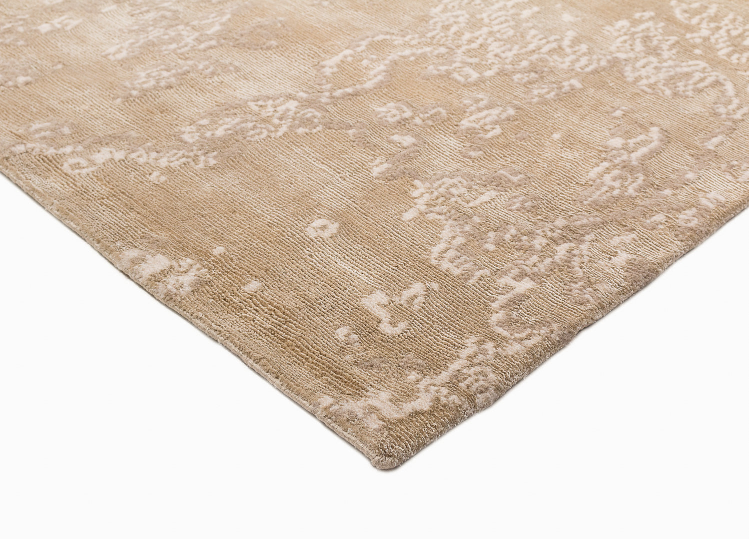 Aquarium Cream | 10'2" (W) x 14'3" (L)