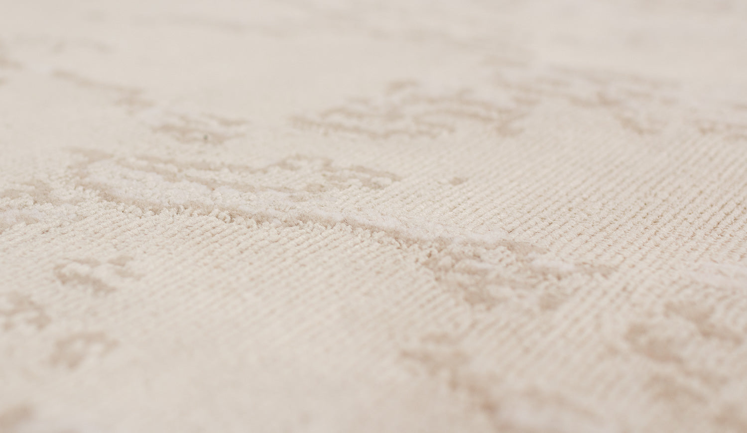 Aquarium Cream | 10'2" (W) x 14'3" (L)