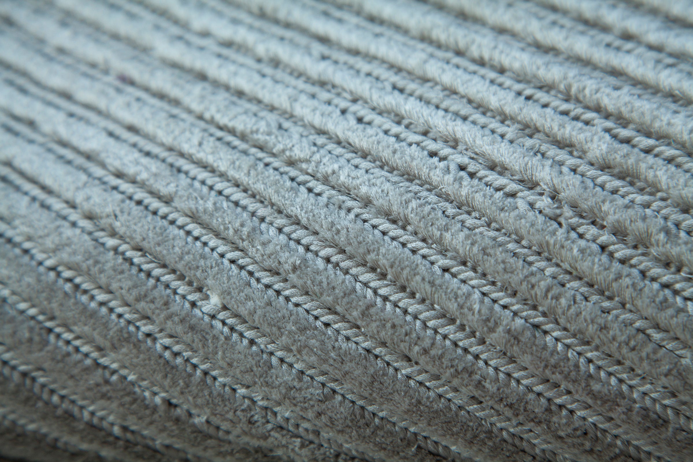 Corduroy Silver Silk | 14' (W) x 25' (L)