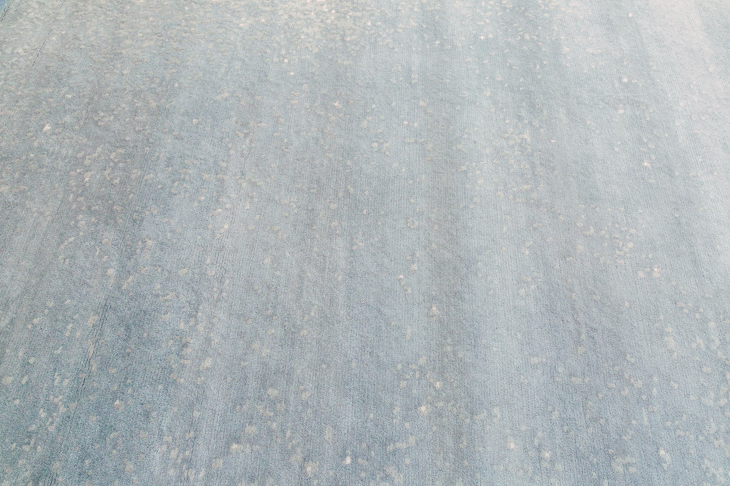 Storm Cloud Daydream | 17'8" (W) x 19'10" (L)